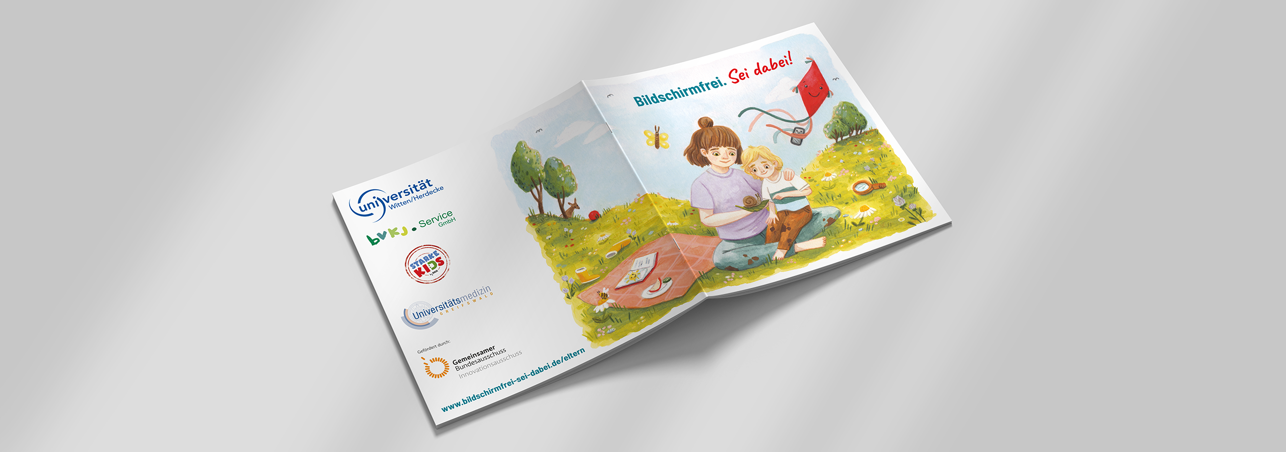 Das Bilderbuch ist aufgeklappt. Vor- und Rückseite ist zu sehen