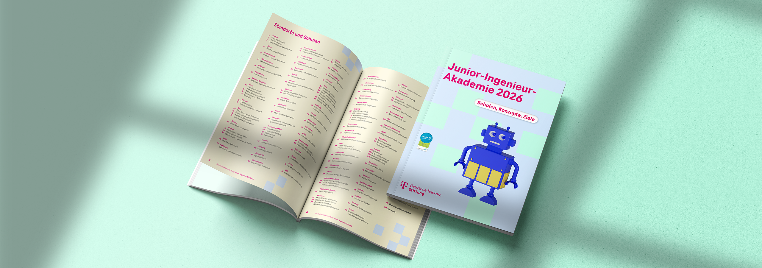 Cover und Doppelseite mit allen Standorten und Schulen