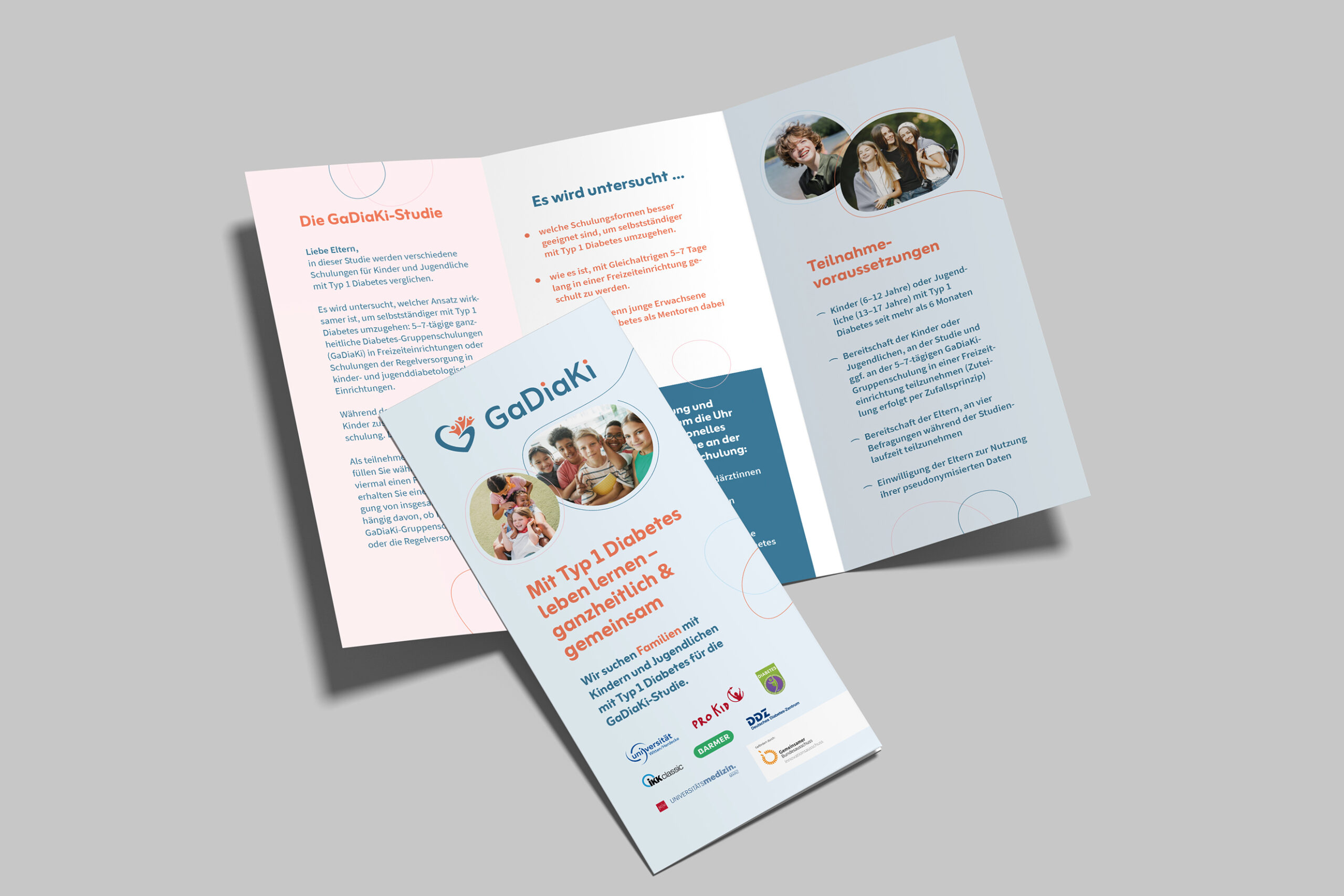 Flyer für Familien Cover und Innenseite